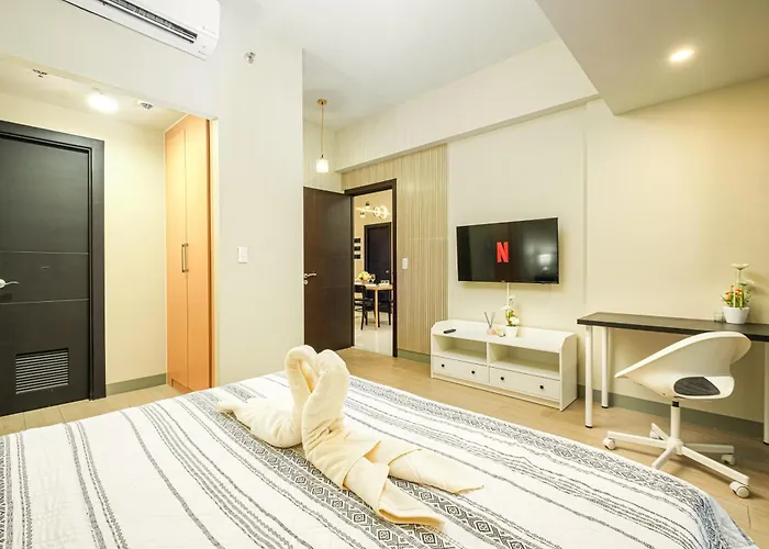 3br Uptown Bgc-40floor View Near Malls And Restaurants *
