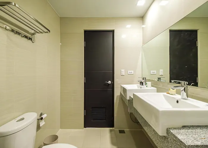 3br Uptown Bgc-40floor View Near Malls And Restaurants Apartamento *