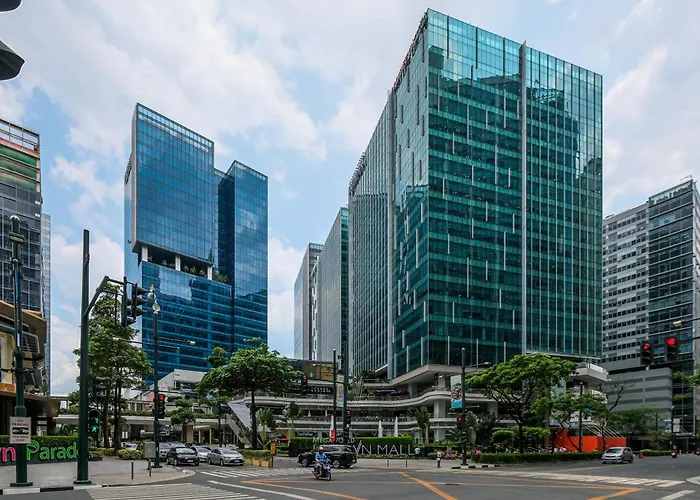 3br Uptown Bgc-40floor View Near Malls And Restaurants Manila